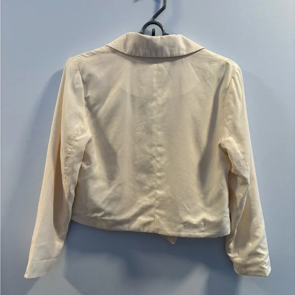 Cropped Blazer - Picture 3 of 4